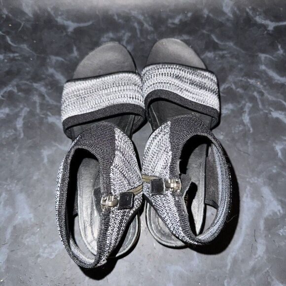 Eileen Fisher Knit Platform Sandals Black White Stretch Ankle Cuff Size 6.5 - Picture 6 of 7
